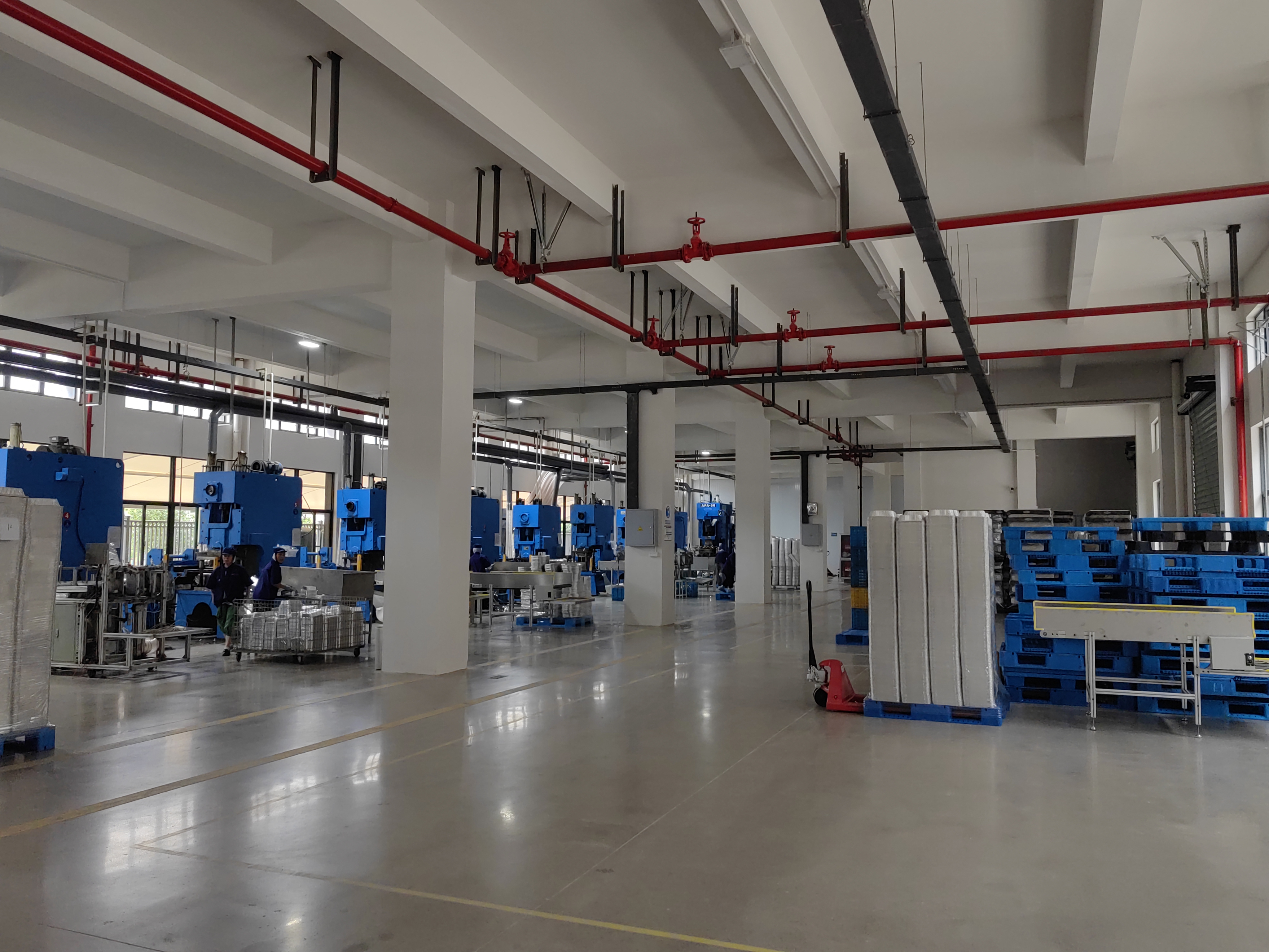 Ningbo Alustar clean workshop with aluminum foil container production equipment